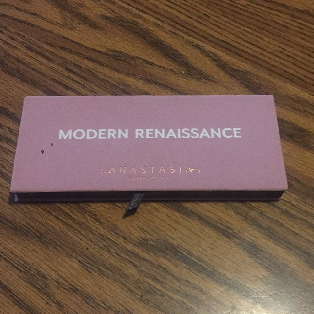 Modern Renaissance Palette - Hardly Used!!